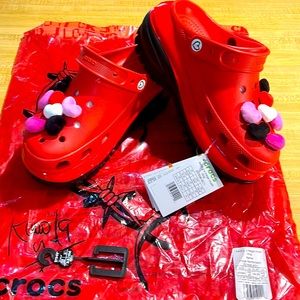 Karol g crocs mega crush